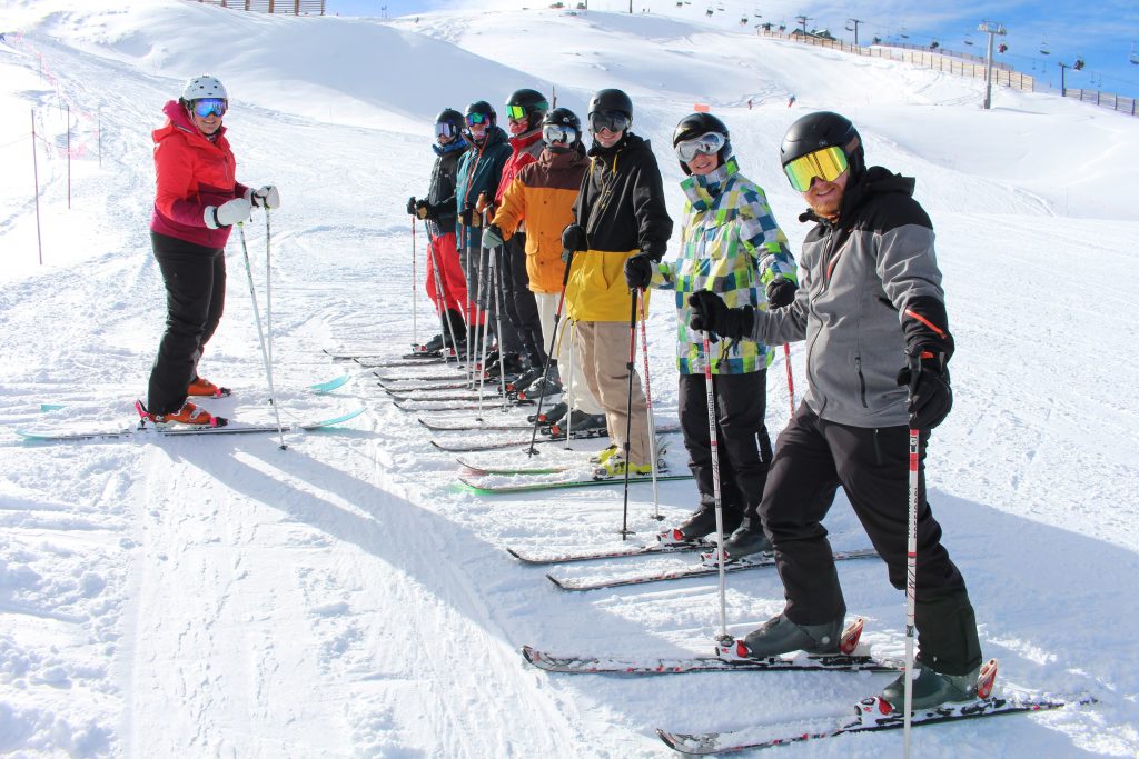 PSIA Level 1 Ski Instructor Qualification Active Outdoors Pursuits Ltd.