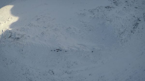 Fiacaill Ridge scrambling in Winter