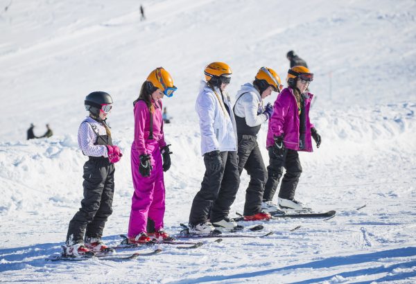 ski and snowboarding winter school residentials in Scotland