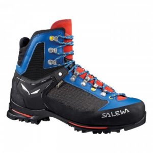 mountaineering boot rental in aviemore