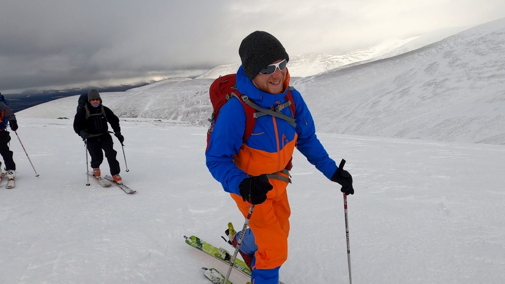 ski touring snowholing